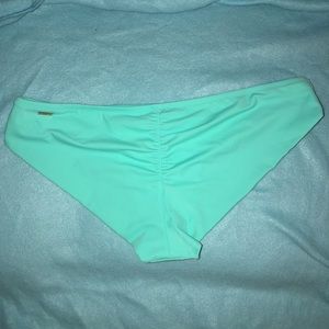 New Victoria’s Secret bikini bottom